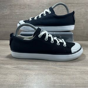 Keen Sz 8 Womens Elsa Sneakers Black Canvas Shoes Casual
